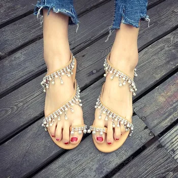 

2020 New T-strap Fashion women sandals Solid shallow beaded beach leisure flat sandals zapatos de mujer