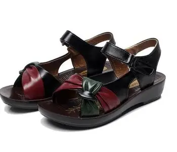 

YEELOCA 2020 summer Mother shoes flat sandals m002 women aged leather Soft bottom mixed colors GF002