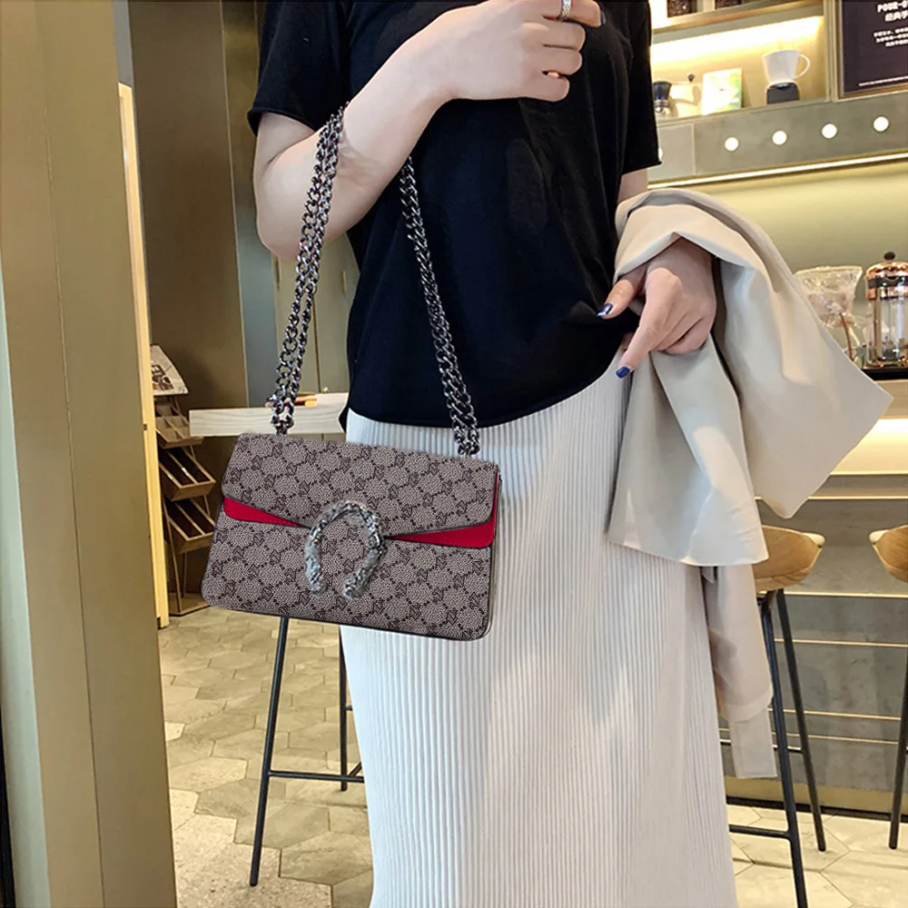 

Autumn and winter lightning handbags 2020 new tide texture chain shoulder Messenger bag wild fashion lightning bag