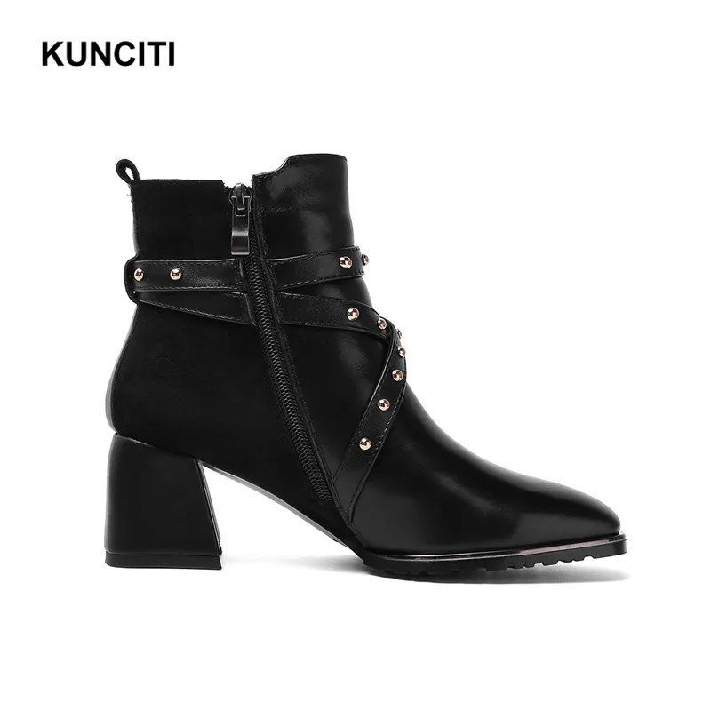 KUNCITI/; ботильоны с заклепками на высоком каблуке; новые модные полусапожки в европейском стиле; женская обувь; сезон осень-зима; большие размеры; D9133