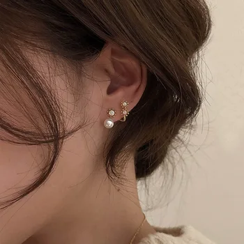 

Charm Zircon Earrings For Women Small Elegant Gold Piercing Stud Earring Pearl Beads Korean Ear Ring Jewelry Girls Gifts