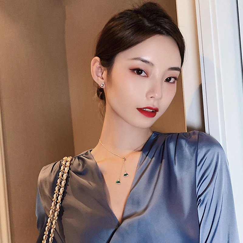 2021 New Classic Green Crystal Fan Pendant Necklace For Woman Fashion Korean Jewelry Party Girl's Sexy Collar Chain Necklace - Image 4