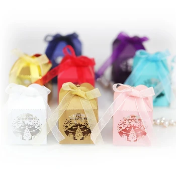 

100pcs Christmas Snowflake Hollow Favor Gift Candy Box Storage with Ribbon Baby Shower Wedding Party Supplies