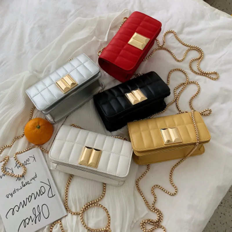 

2019 fashion new elegant retro one-shoulder diagonal female bag texture High quality lock chain Lingge small square bag