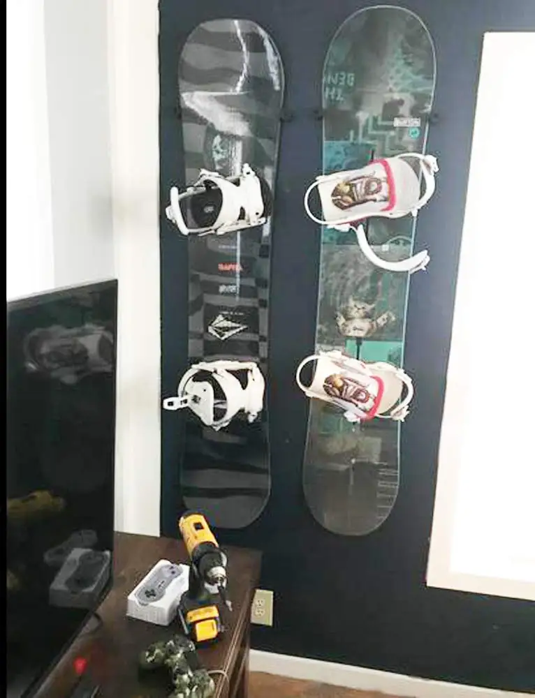 Home and Garage Hanging Vertical Storage MyGift Modern Black Metal Wall Mounted Ski/Snowboard/Longboard/Skateboard Rack 