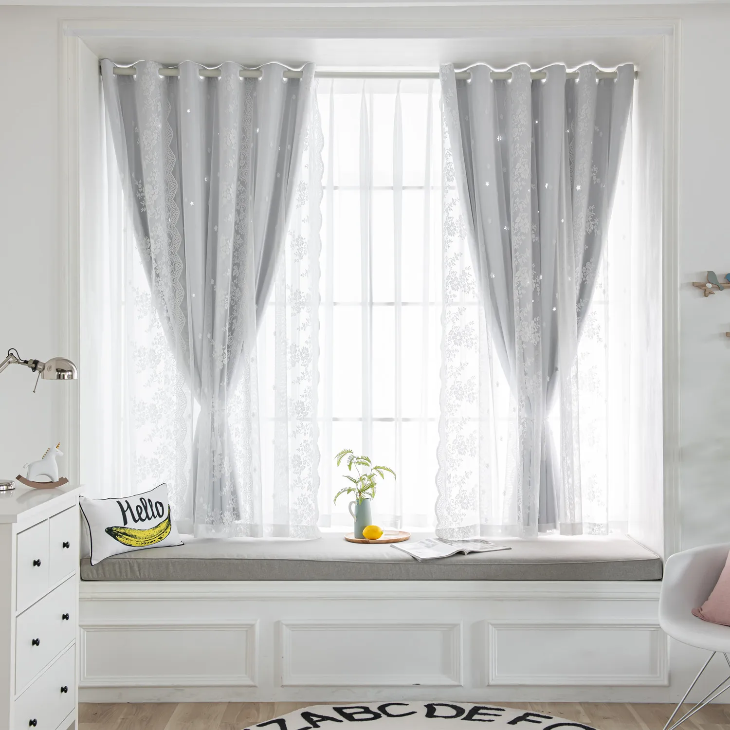 Curtains comfotable Romantic Double Blackout Curtains for Living Room 1 Piece Lace Polyester Fabric Hollow Star Decor Kids Bedroom Window Drapes New linen curtains