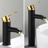 POIQIHY-grifos para lavabo de baño, mezclador de agua fría/caliente, color negro y dorado ► Foto 2/6