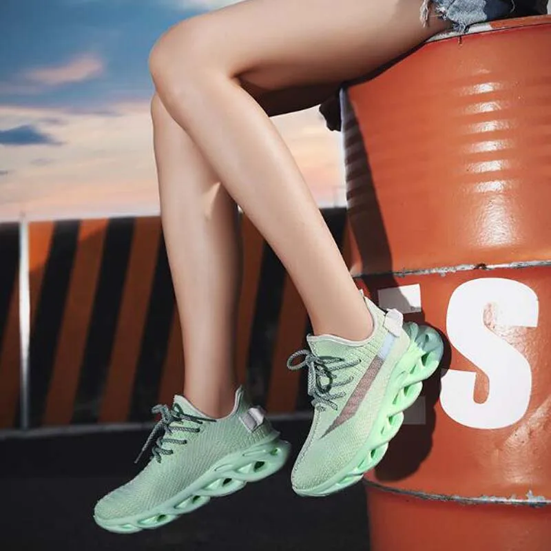 

2019 Fashion Womens Shoes Lace Up Casual Leisure Mesh Flats Shoe Woman Big Size 40 41 42 wo19076
