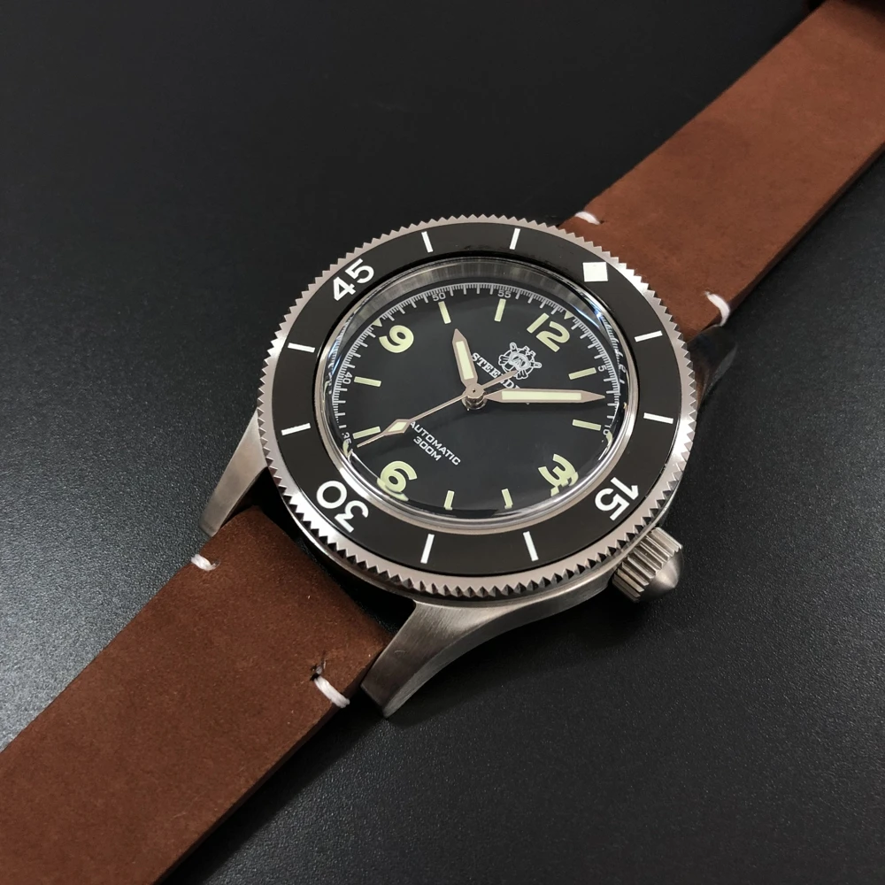 SD1952 Нержавеющая сталь 300M Водостойкий керамический безель Steeldive NH35 Dive