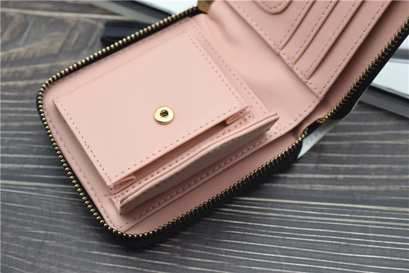 female wallet12