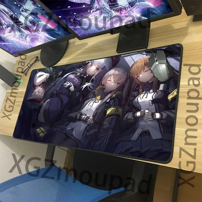 

XGZ Customized Large Gaming Mouse Pad Black Lock Edge Anime Sexy Girls Frontline Computer Desk Mat Rubber Non-slip Carpet Xxl