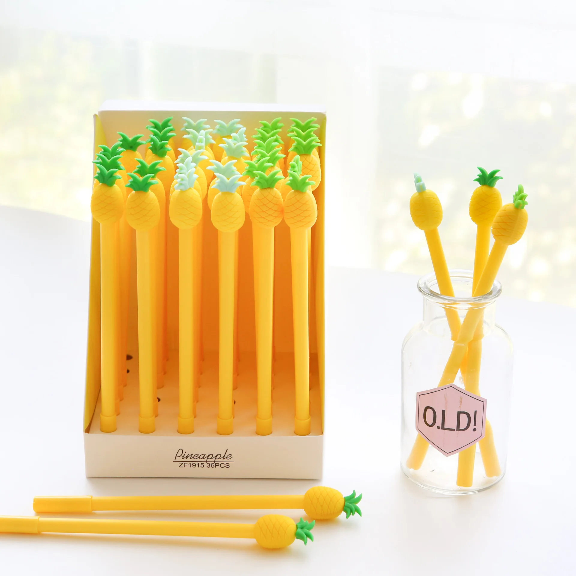 

3pcs Lovely Yellow Pineapple Gel Pen 0.5mm Black Ink Pens Writing Decorative Kids Gift Office School Students Supplies H6098