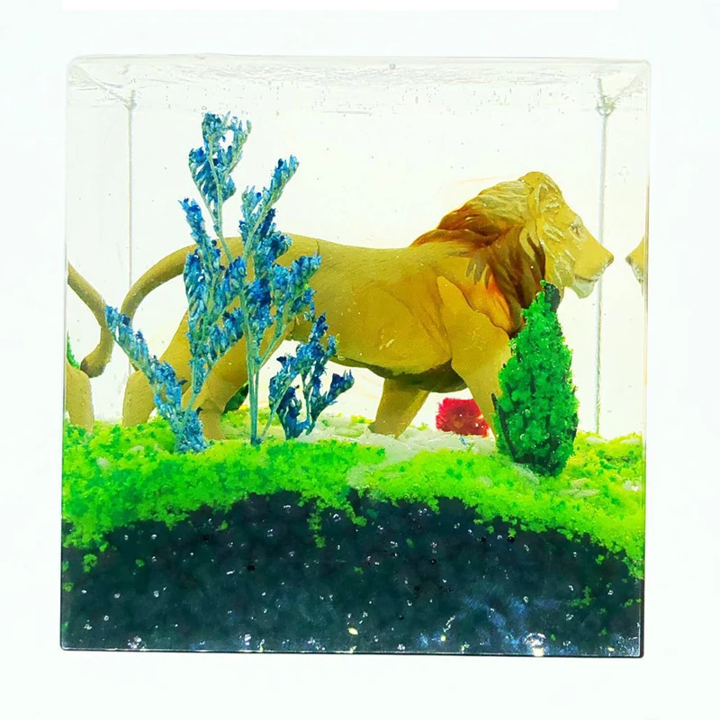 Handicraft Resin Lion Crystal Animal Qi Tan Ocean Hall Resin Decoration Car Decoration Creative Gift