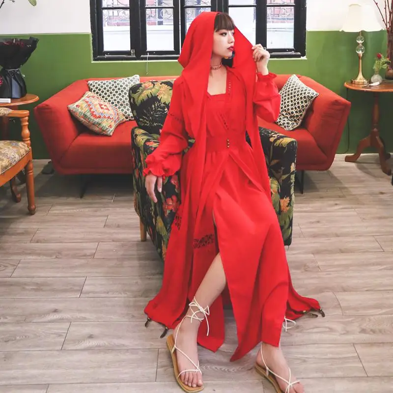 Video scene shooting autumn new holiday national desert wind hooded dress skirt