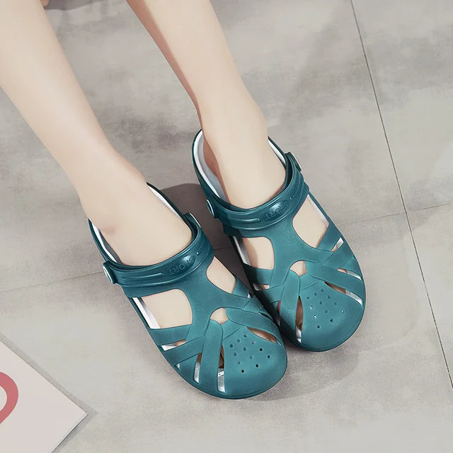 jelly shoes for swimming