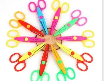 

10set/Lot Wholesale Cartoon DIY Photo Album Lace Scissors Photo Card Pattern Scissors Student Art Knife SC010