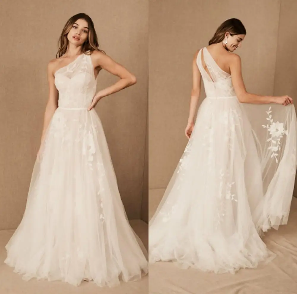 

2020 One Shoulder Boho Wedding Dresses A Line Lace Applique Cheap Bridal Vestido De Noiva Sweep Train Beach Wedding Gowns