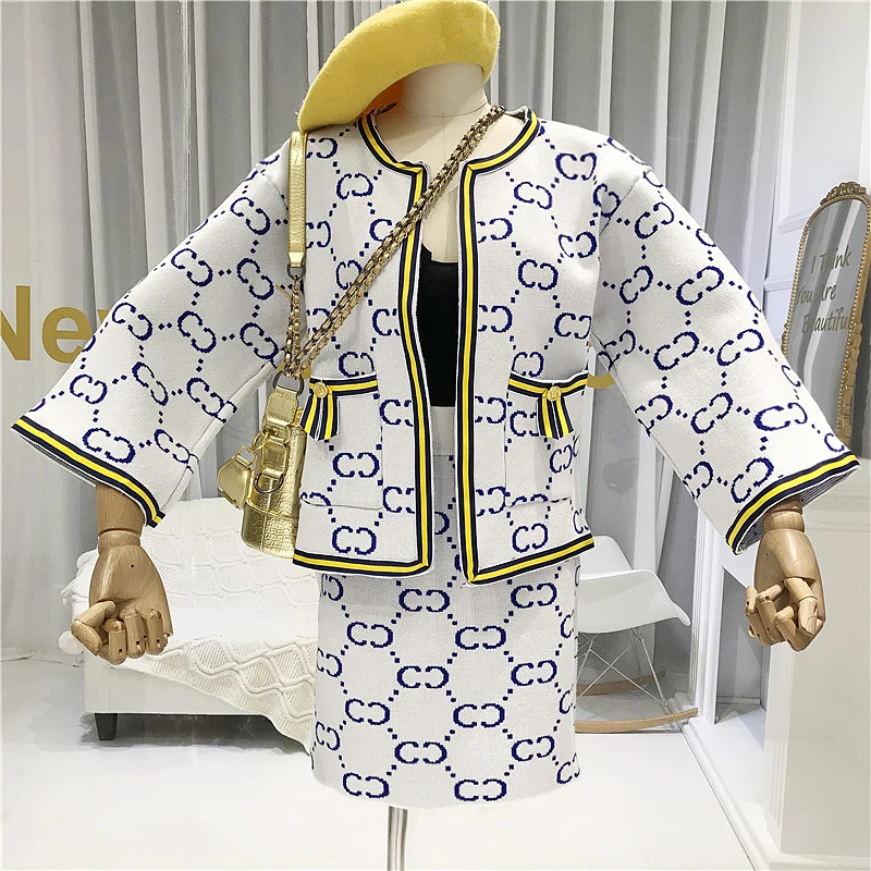 

Women Two Piece Outfits Fashion 2019 High Street O-Neck Elastic Waist Knitted Cardigan+pencil Skirts Women Sweat Suit Set