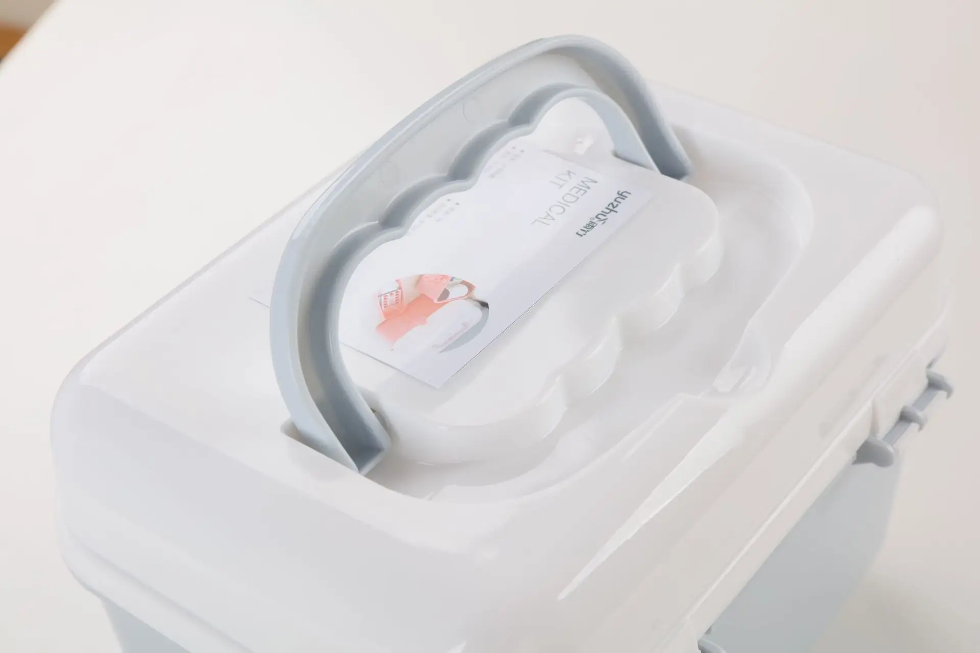 Rain Bamboo Currently Available Wholesale Household Medicine Box Large Size Medicine Box Plastic Storage Box with Handle Storage