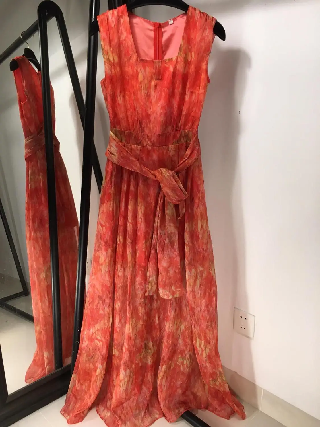 

2019 autumn new women's fashion ladies wind orange red printed front strap dress 0817
