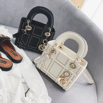 

Factory Direct Red Women's Bags Students New New Wild Shoulder Female Simple Shoulder Messenger liu ding Small Package