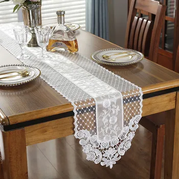 

Luxury Princess Lace Table Flag TV Ark Cover Cloth French Romantic Tablecloth Table Runner Hotel Decoration