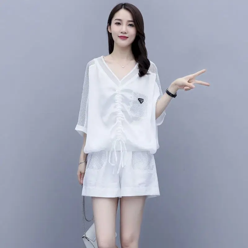 Рисунок 3 - Женские костюмы из 2 предметов