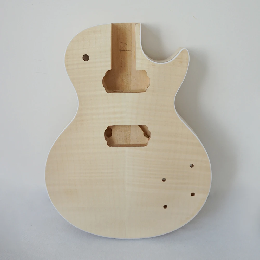 Электронная гитара muslady. Электрогитары из массива. Корпус из липы электрогитара. Гитара из ольхи. Электрогитара из липы.