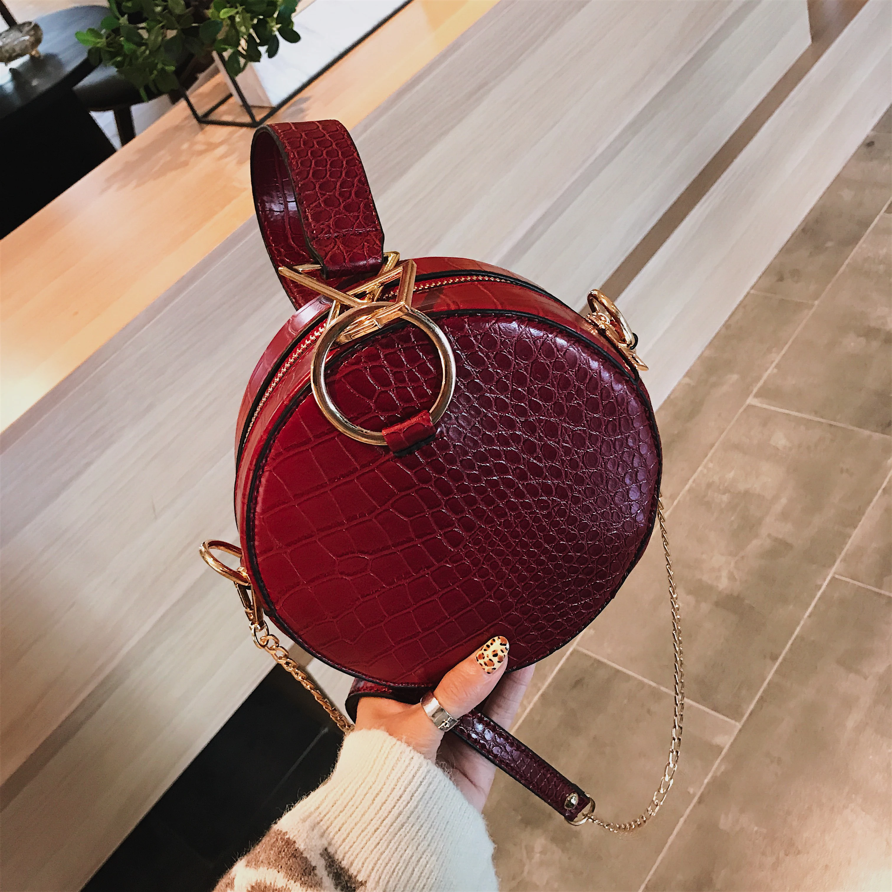 

Retro Round Stone Pattern PU Leather Small Bag For Women 2019 New Fashion Wild Shoulder Messenger Bag Phone Bag