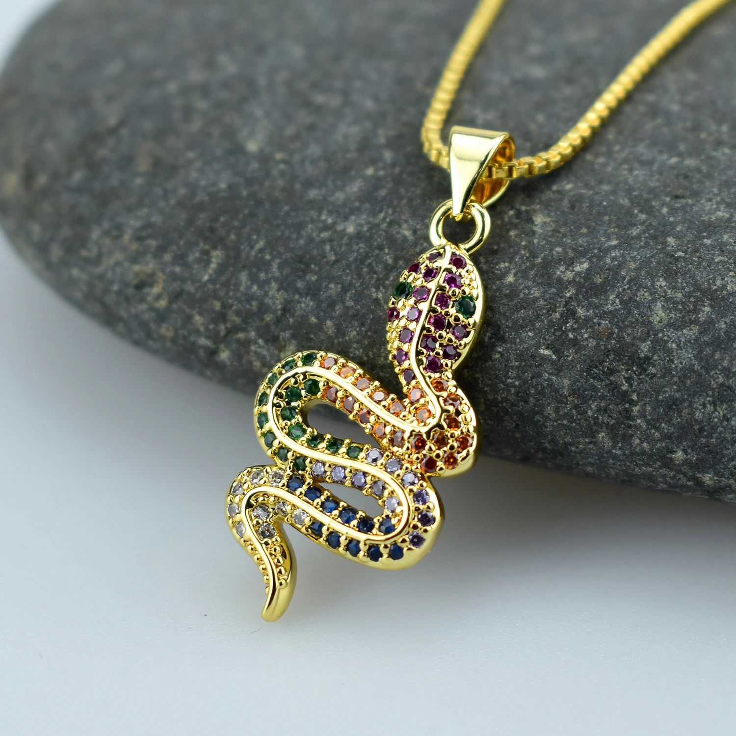 Новинка 2020 трендовые ожерелья с подвеской в виде змеи Золотая цепочка белый