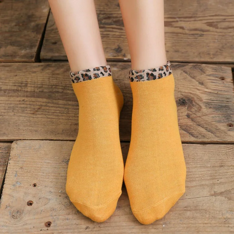 Women's Retro Leopard Print Socks Fashion Female Cotton Blends Street Popular Stripe Leopard Short Socks For All Seasons