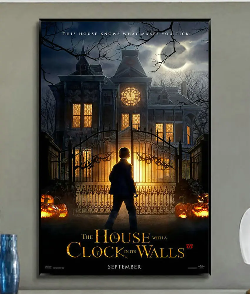 W268 дома с тактовой частотой в своем стен фильм модная красивая мода шелковые