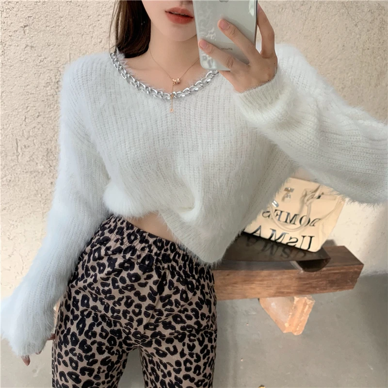 

Fashion chain design sweater ladies 2020 autumn and winter new outer wear furry slim short knit all-match top
