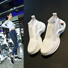 Romмедаль/женская танцевальная обувь для спортзала; Новая модная женская повседневная обувь из сетчатого материала, увеличивающая рост; дышащие легкие женские кроссовки