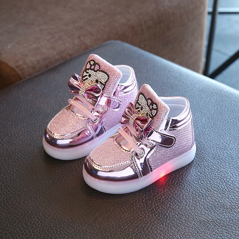 

Fashion Spring Autumn Children Glowing Sneakers Kids Toddler Shoes Chaussure Enfant Cute Girls Shoes With LED Light Baby Gifts