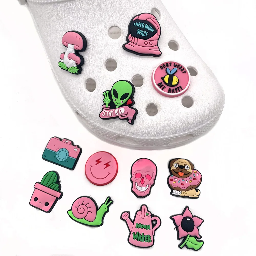 Schuh Charms Zubehör Dekoration niedlichen rosa Loch Schuhe Blume Schuh Schnalle PVC weichen Kunststoff Cartoon abnehmbare Match 1 stücke – Detail 3