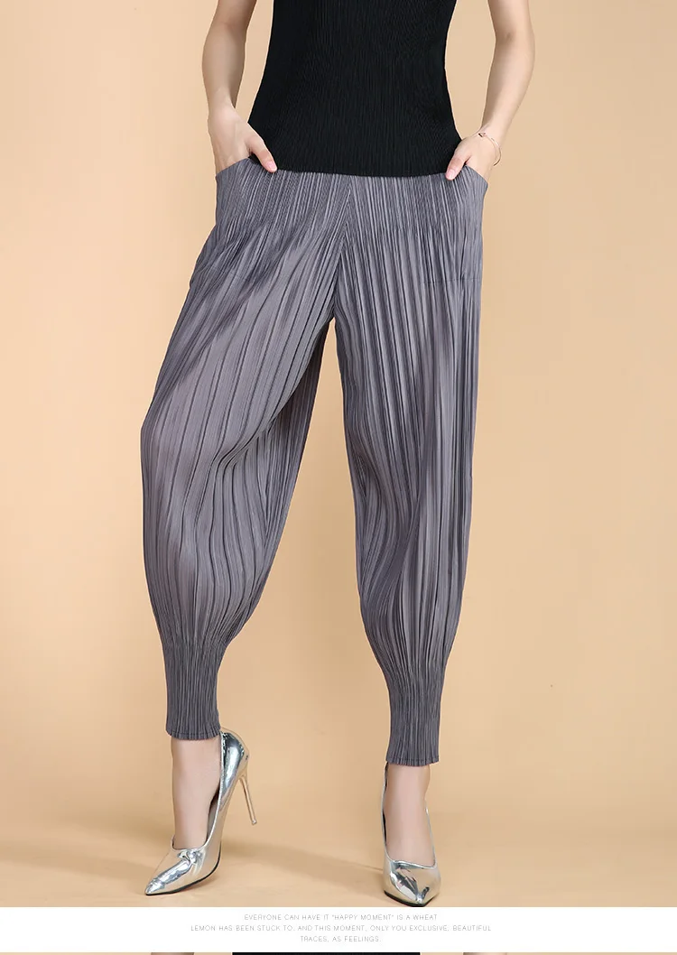high waisted jeans Women Casual Loose Harem Pants Summer Thin Miyak Pleated Solid Color Pocket Carrot Pants Female Mid Waist Cropped Trousers wide leg pants