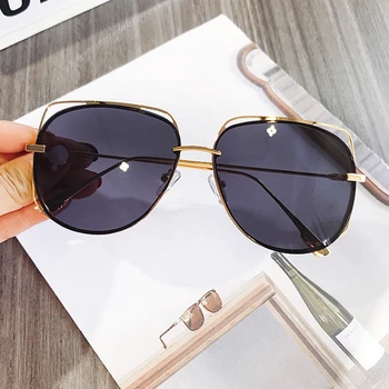 

Alloy Hollow Out Frame Cat Eye Sunglasses For Women 2020 Luxury Brand Black Purple Sun Glasses Ladies Oversized Gradient Shades