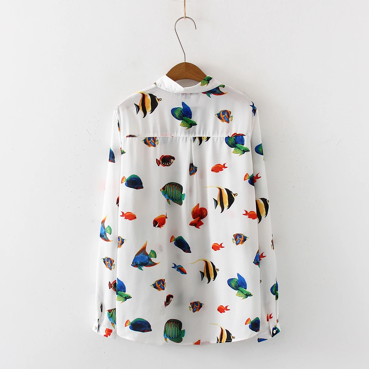 Новое поступление шифоновая блузка с принтом тропических рыб отложным