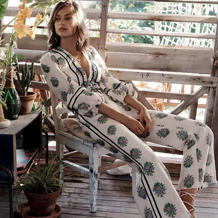 

New Autumn Women's Pants Suit Printing Lantern Sleeve Women's Sets Sexy V-Neck Short Top+ Micro Long Pants Suit 45