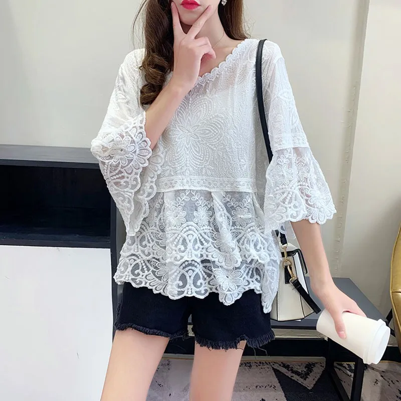 

Korea Sweet Girl Small Fresh Lace Trumpet Sleeve Shirt Hollow Embroidery Crochet Cropped Sleeve Top