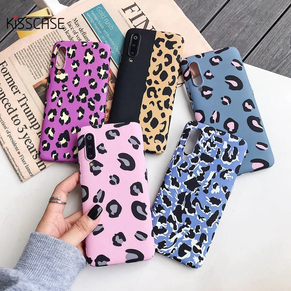 

KISSCASE Leopard Pattern Case For Xiaomi Pocophone F1 mi 9 8 9SE 8SE Hard PC Luminous Case For Xiaomi Redmi Note 6 Pro 7 4X 5