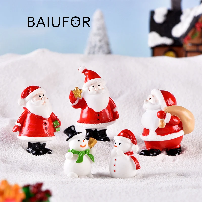 BAIUFOR Christmas Miniature Santa Claus Snowman Sled Reindeer Terrarium Figurines Fairy Garden Decor Snow Landscape Model