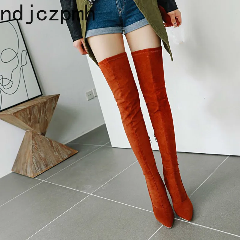 Женские сапоги новые осенние и зимние модные пикантные женские сапоги выше колена с острым носком на молнии на высоком тонком каблуке, большие размеры 32-48