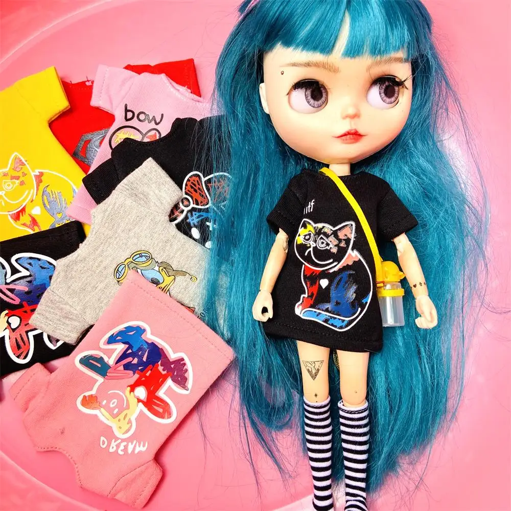 2pcs/set of Barbies / blyth clothes, cartoon print short T-shirt + striped socks, can be used for 1/6 doll accessories