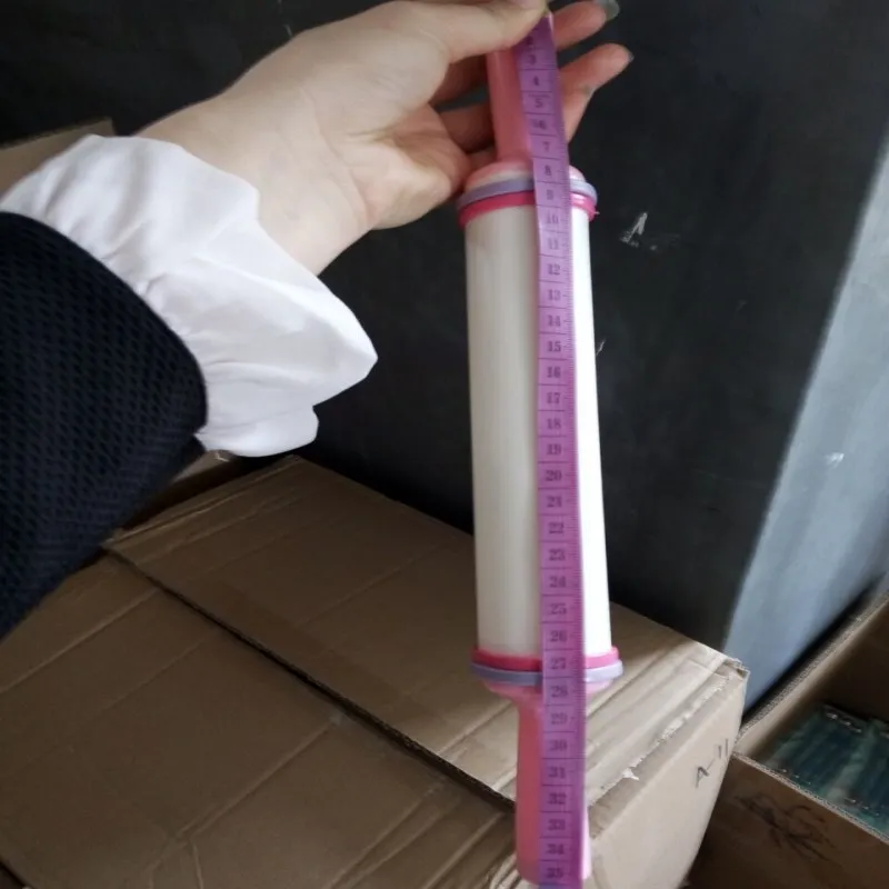 Facemile-26cm-Rolling-Pin-Fondant-Rolling-Pin-Cake-Fondant-Embosser-Decorating-Tools-with-Silicone-Guide-Pastry (4)