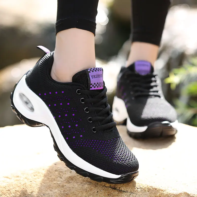 Walking Shoes 2021 New Women Breathable Casual Shoes Outdoor Light Weight Frenulum Casual Walking Platform Ladies Sneakers Black 