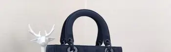 

Luxury high-quality ladies LADY handbag lattice bag diagonal bag shoulder bag natural leather matte frosted hardware