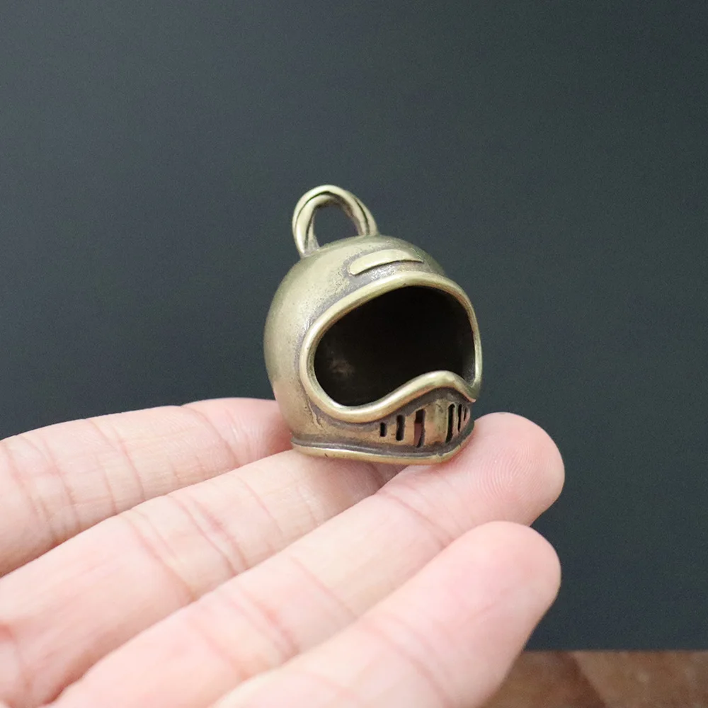 Helmet pendant brass (12)