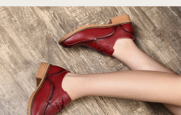 Осенние женские туфли-оксфорды из натуральной кожи; женская обувь с перфорацией типа «броги» в стиле ретро; модная повседневная обувь для женщин; лоферы в римском стиле на низком каблуке